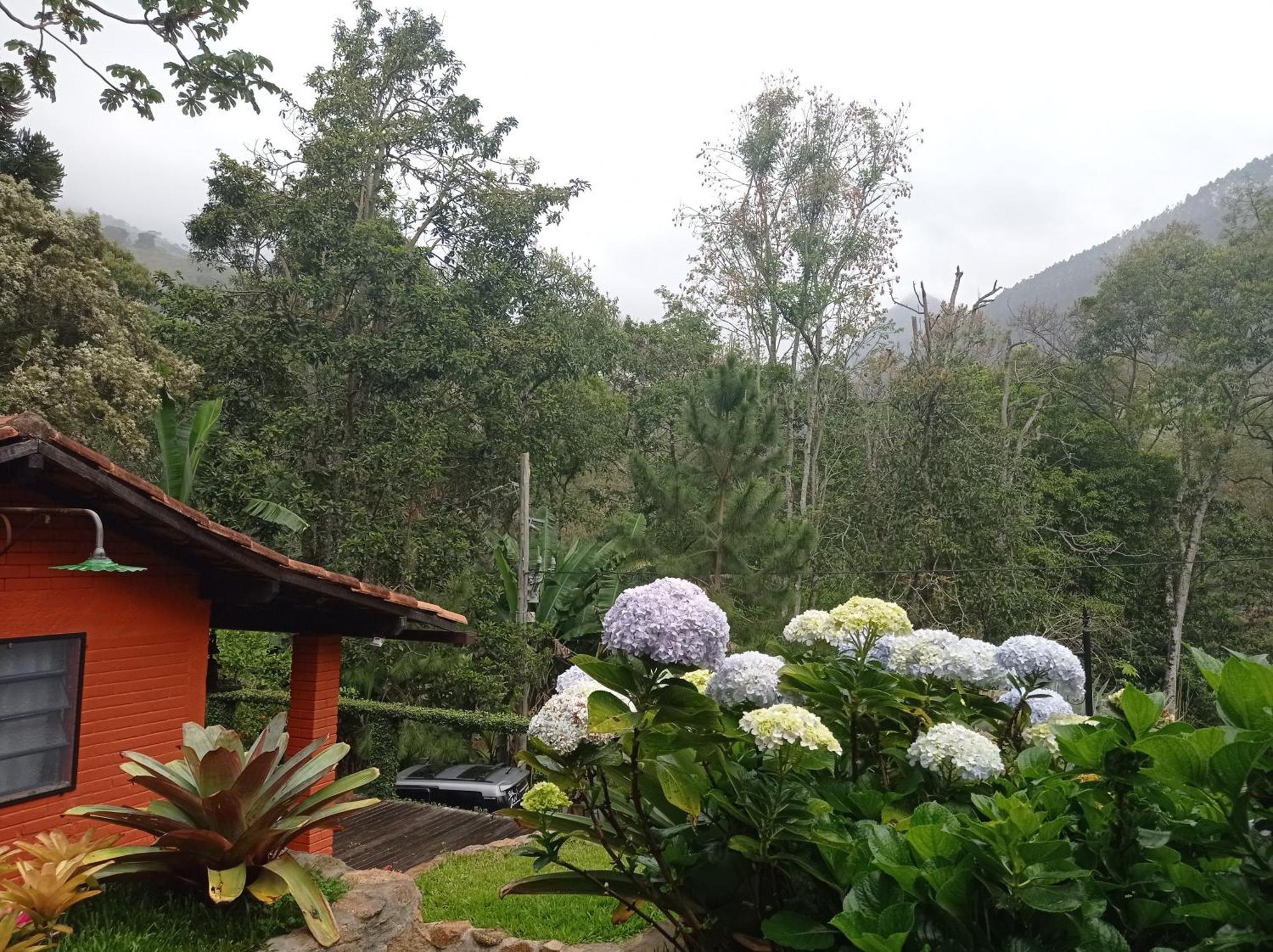 Refugio No Vale Dos Frades 400M Da Cachoeira, Com Wifi เตเรซอโปลิส ภายนอก รูปภาพ